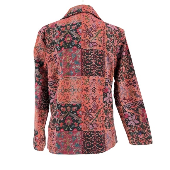 TravelSmith Women's floral tapestry Patterned Blazer - Picture 2 of 9